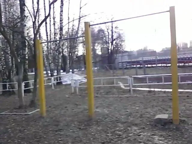 Barre de traction à Calisthenics Park at Искра, Люберцы – photo 1 sur 6