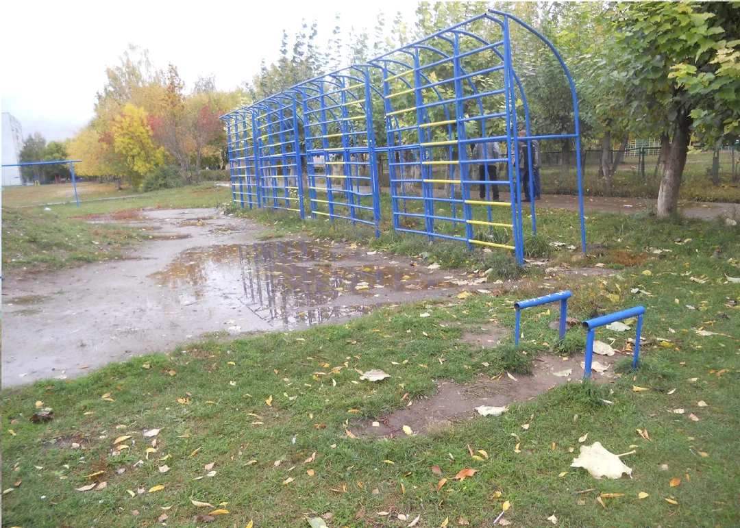 Parallele presso Outdoor Gym in ЗЯБ, Набережные Челны #wp1862 – foto 2 di 5