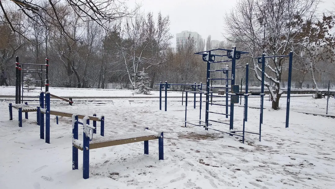 Barra de Dominadas en Calisthenics Park at Алея Дружби, Симферополь – foto 7 de 17