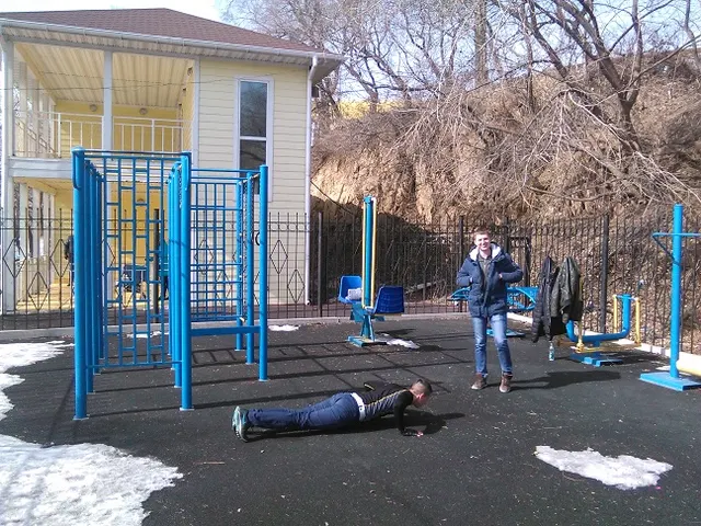 Calisthenics Park at проспект 100-летия Владивостока, Владивосток