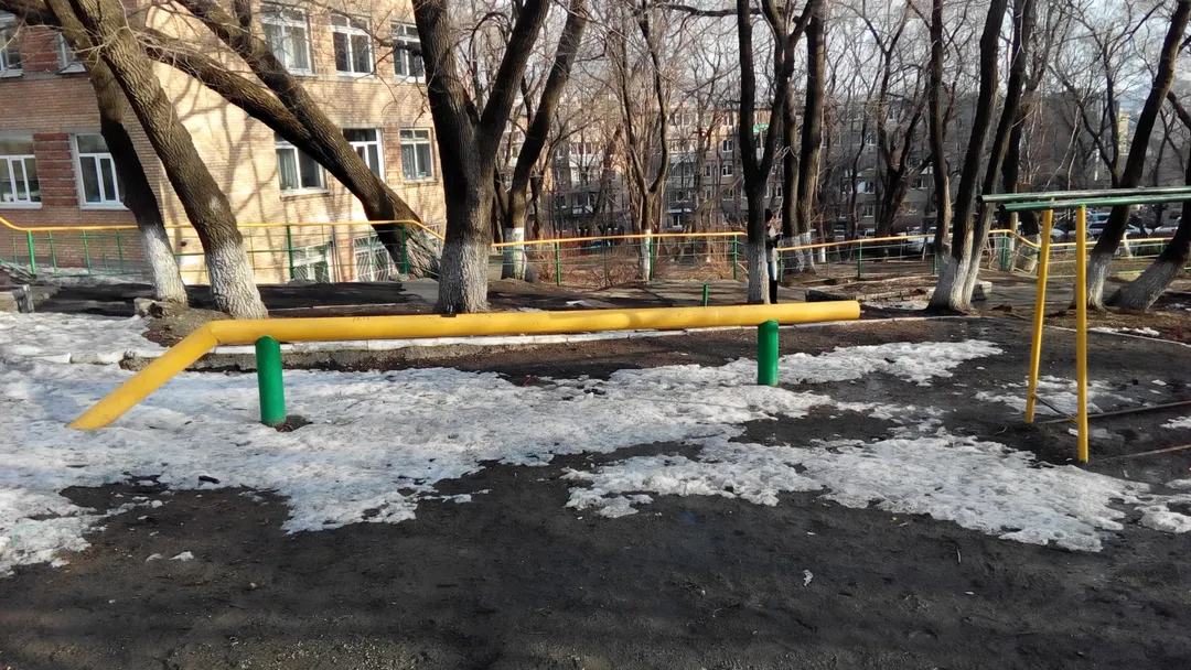 Balance Beam at Calisthenics Park at Узбекская улица, Владивосток – photo 3 of 4