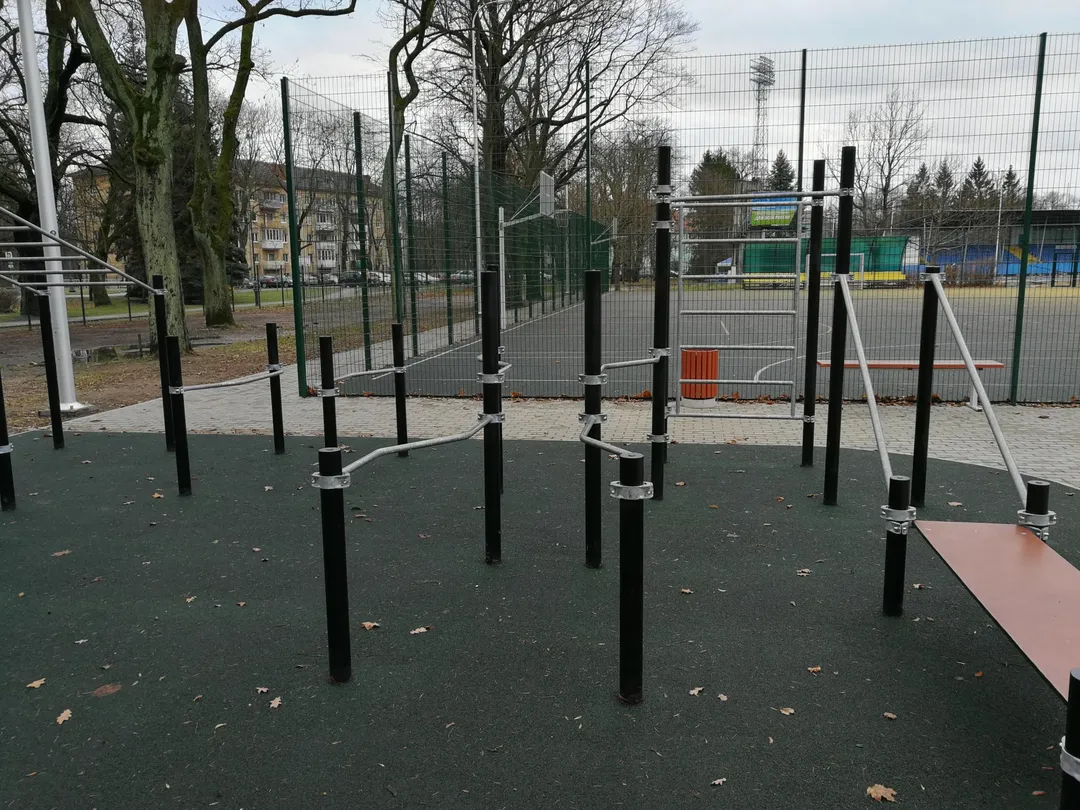 Monkey Bars at Calisthenics Park at Балтика, Калининград – photo 3 of 8