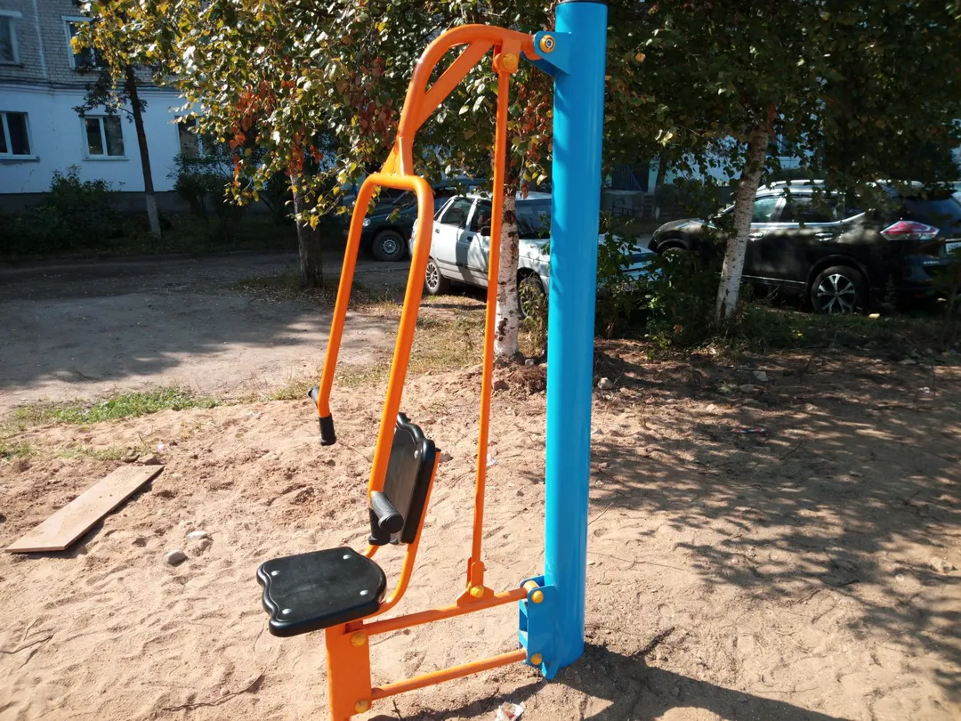 Bară de tracțiuni la Calisthenics Park at Калининское шоссе, городской округ Торжок – fotografia 8 din 13