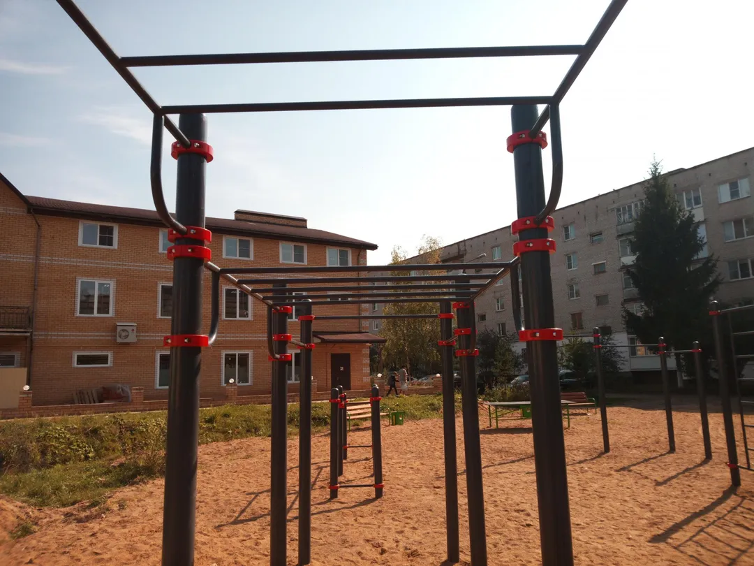 Monkey Bars la Calisthenics Park at Калининское шоссе, городской округ Торжок – fotografia 3 din 13