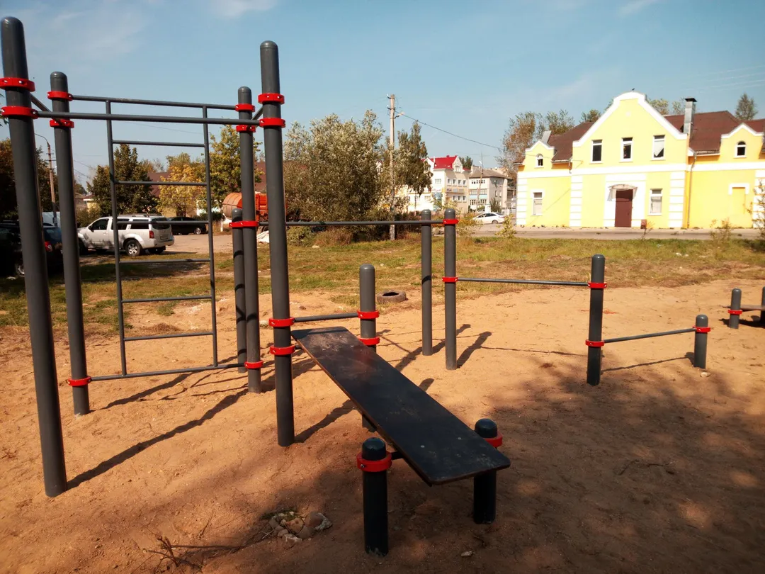 Monkey Bars la Calisthenics Park at Калининское шоссе, городской округ Торжок – fotografia 10 din 13