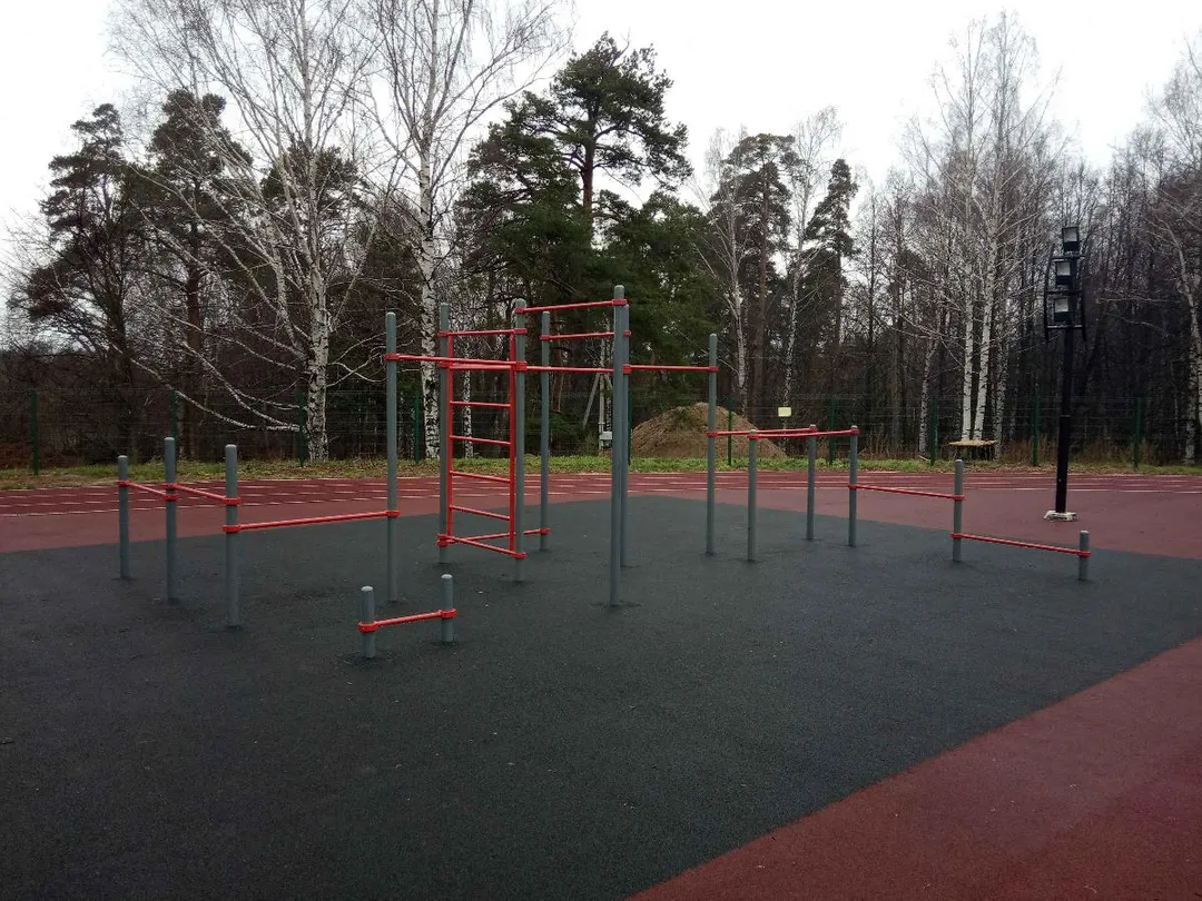Pull Up Bar at Calisthenics Park at Комсомольская улица, Гороховец – photo 1 of 3