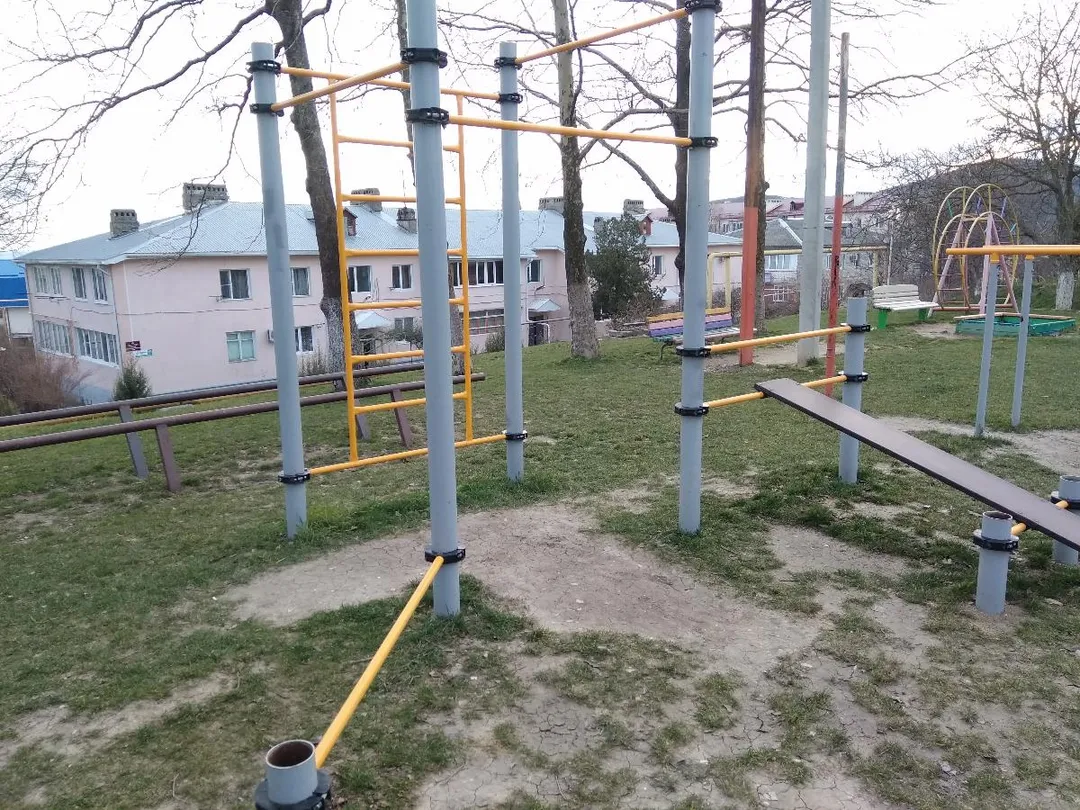 Bară de tracțiuni la Outdoor Gym #wp1972 in Архипо-Осиповка – fotografia 1 din 3