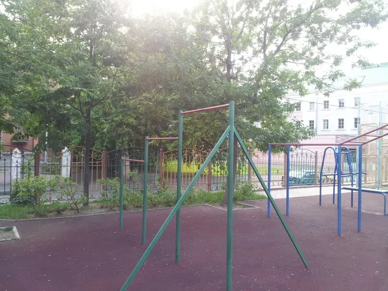Barre de traction à Calisthenics Park at Кадашёвский тупик, Москва – photo 1 sur 2