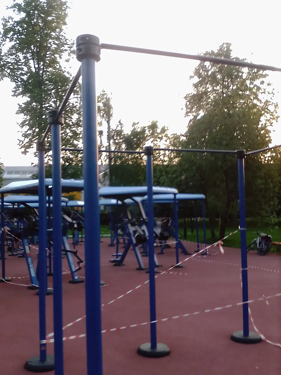 Шведська стінка на майданчику Calisthenics Park at Большая Черкизовская улица, Москва #wp1991 – фото 4 з 10