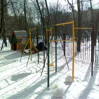 Calisthenics Park at Челюскинская улица, Москва - thumbnail 1