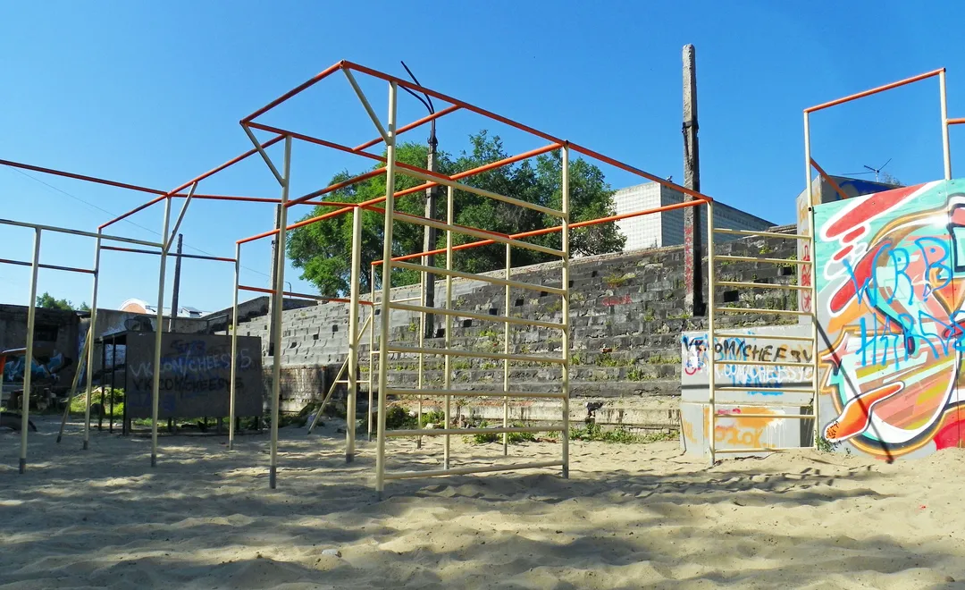 Pull Up Bar at Calisthenics Park at Космическая улица, городской округ Новосибирск – photo 5 of 7
