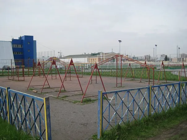 Турнік на майданчику Calisthenics Park at Детско-юношеская спортивная школа "Московская застава", Санкт-Петербург – фото 1 з 1
