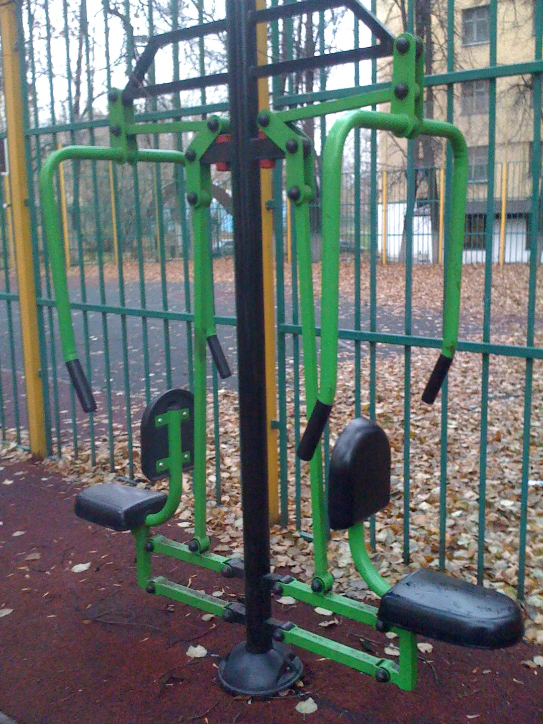 Air skier presso Calisthenics Park at Гольяновская улица, Москва – foto 3 di 3