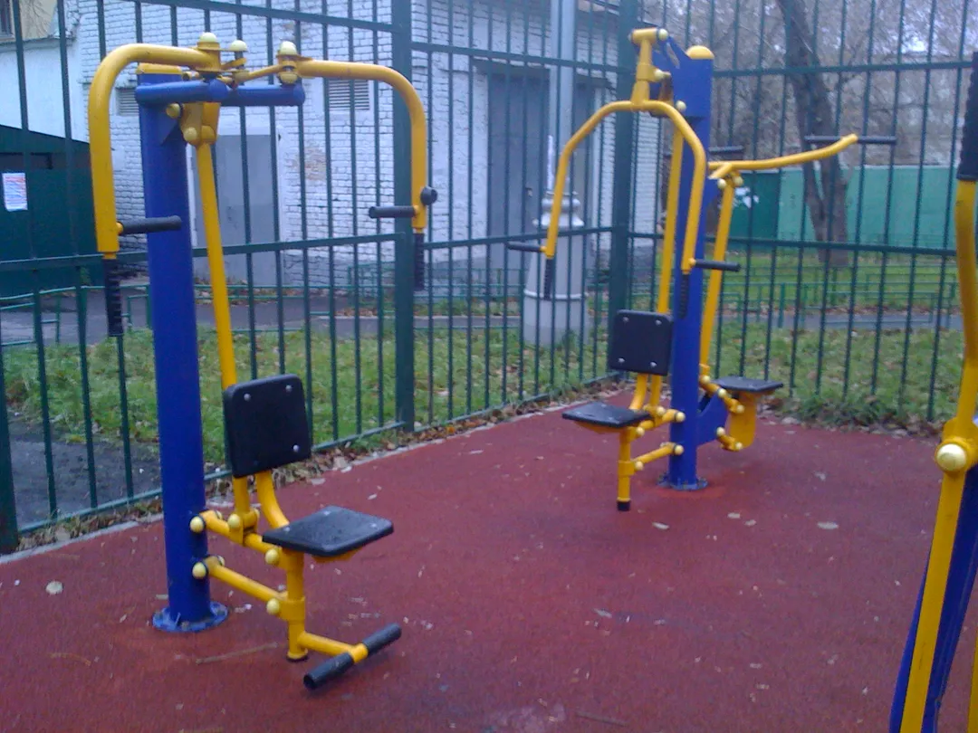 Air Skier bei Calisthenics Park at Гольяновская улица, Москва #wp2027 – Foto 5 von 7