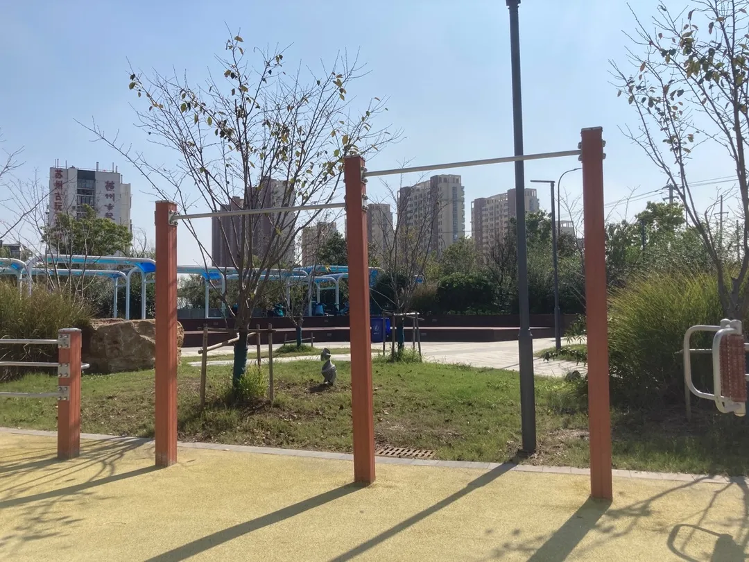 Bară de tracțiuni la Outdoor Gym in 郭巷街道, 吴中区 – fotografia 1 din 1