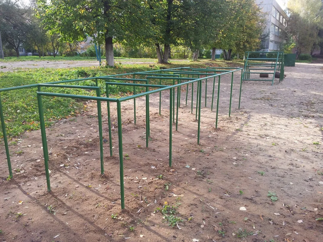 Parallel Gym Bars at Calisthenics Park at Куркинское шоссе, Химки – photo 2 of 12