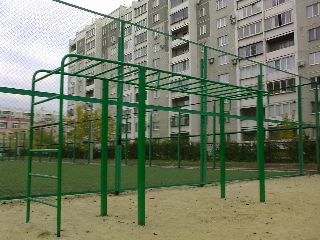 Bârnă de echilibru la Calisthenics Park at улица Чичерина, Челябинск – fotografia 5 din 5