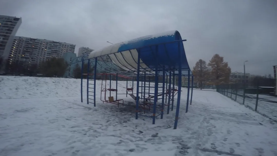 Bară de tracțiuni la Calisthenics Park at улица Академика Капицы, Москва #wp2073 – fotografia 1 din 5