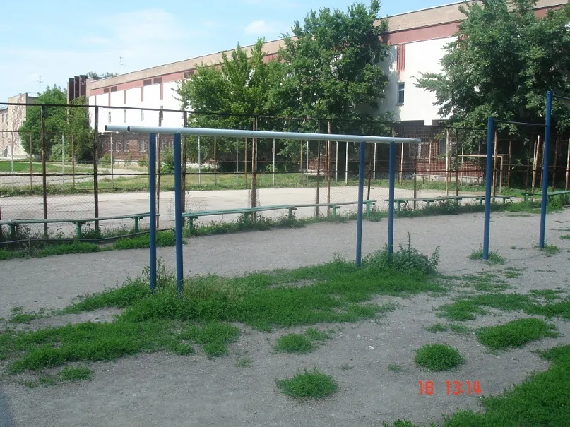 Брусья на площадке Calisthenics Park at вулиця Алчевських, Харків – фото 6 из 6