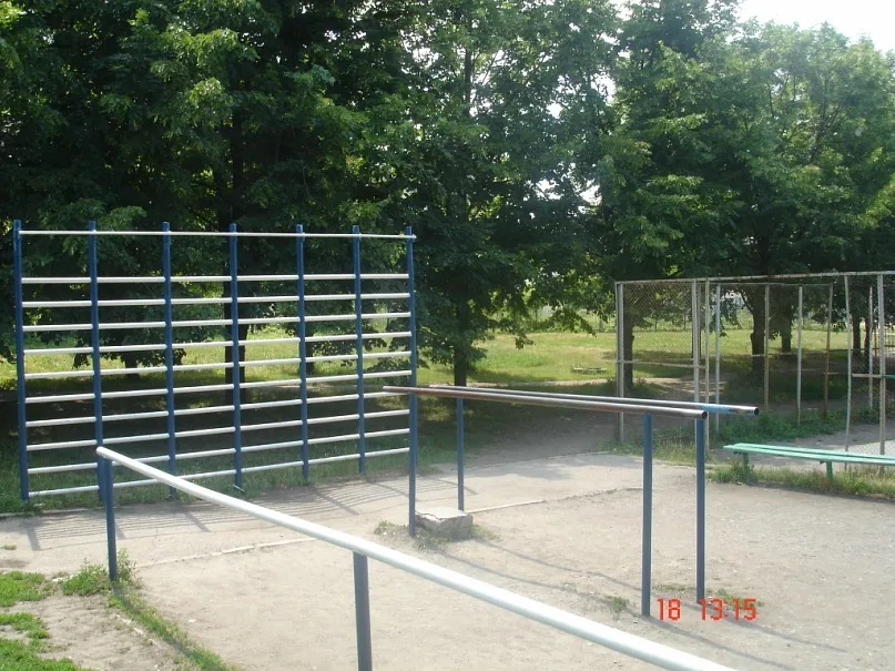 Турник на площадке Calisthenics Park at вулиця Алчевських, Харків – фото 5 из 6