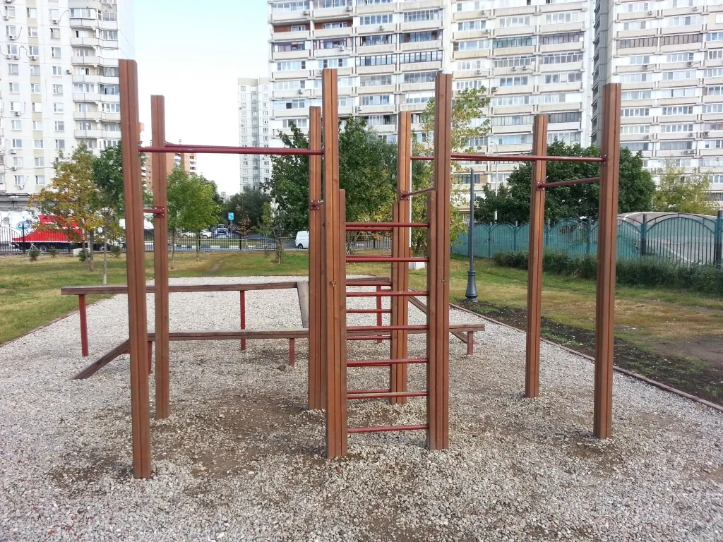 Spalier la Calisthenics Park at улица Гурьянова, Москва – fotografia 4 din 5