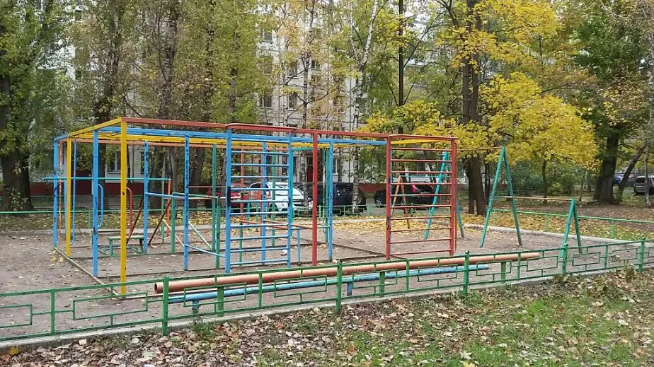 Barre de traction à Calisthenics Park at Ташкентская улица, Москва – photo 1 sur 1