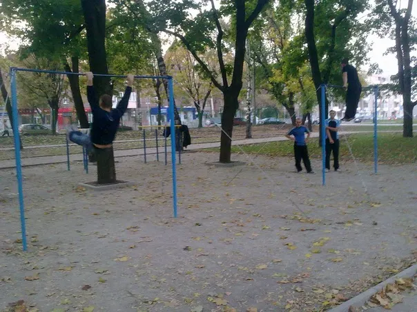 Calisthenics Park at майдан Захисників України, Харків