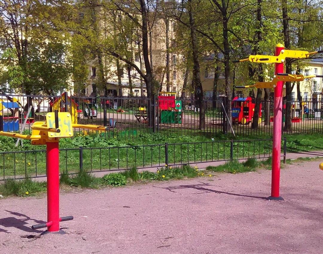 Bare paralele la Calisthenics Park at проспект Стачек, Санкт-Петербург #wp2130 – fotografia 4 din 4