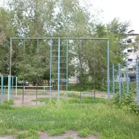 Calisthenics Park at улица Сергея Васильева, Курган - thumbnail 3