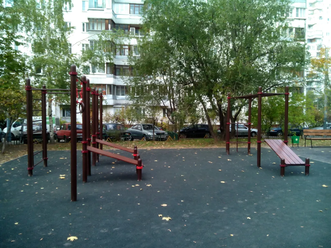 Лавка для преса на майданчику Calisthenics Park at улица Крылатские Холмы, Москва #wp2155 – фото 4 з 4