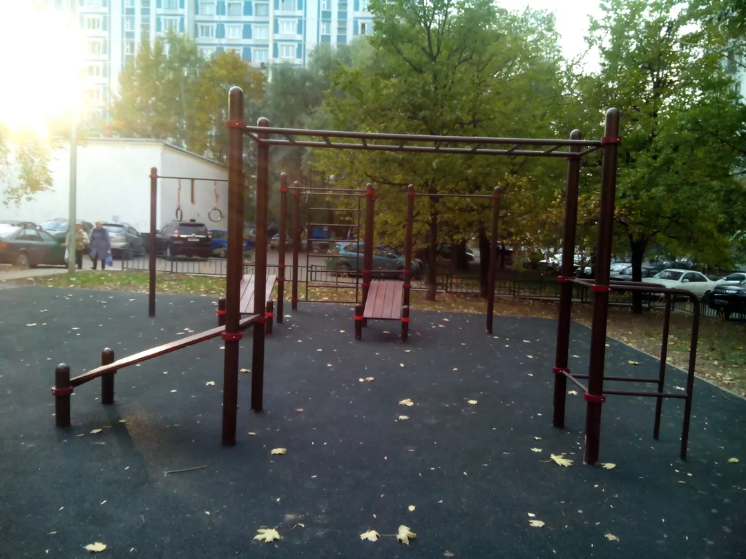 Бруси на майданчику Calisthenics Park at улица Крылатские Холмы, Москва #wp2155 – фото 2 з 4