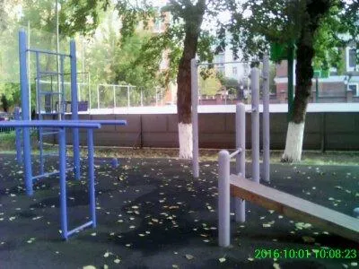 Bară de tracțiuni la Calisthenics Park at улица Декабристов, Красноярск – fotografia 1 din 2