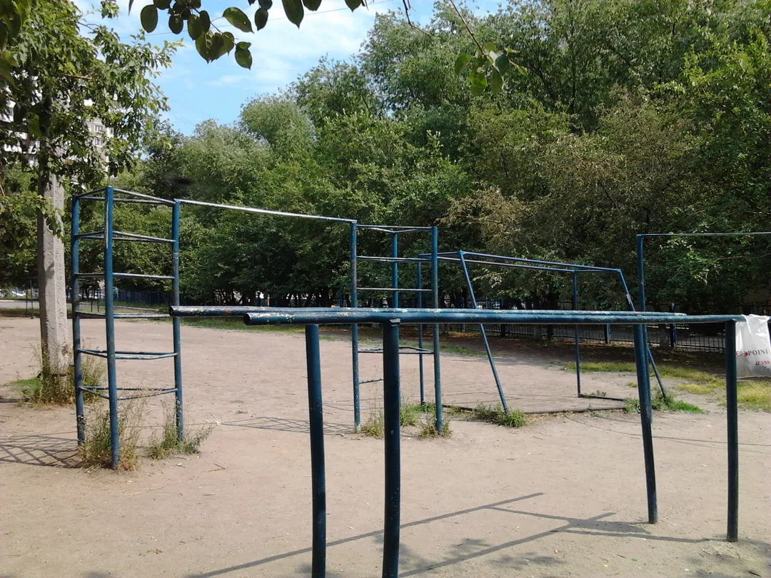 Parallel Gym Bars at Calisthenics Park at Юность, Екатеринбург – photo 2 of 3