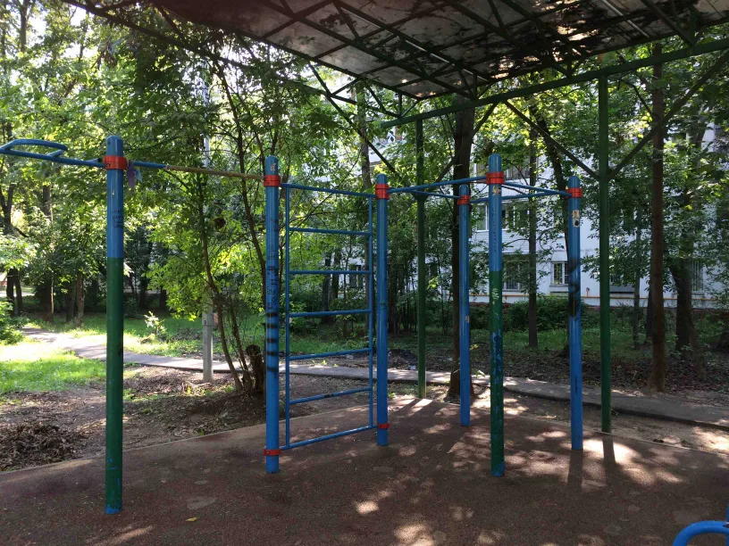 Турнік на майданчику Calisthenics Park at Игральная улица, Москва – фото 1 з 2