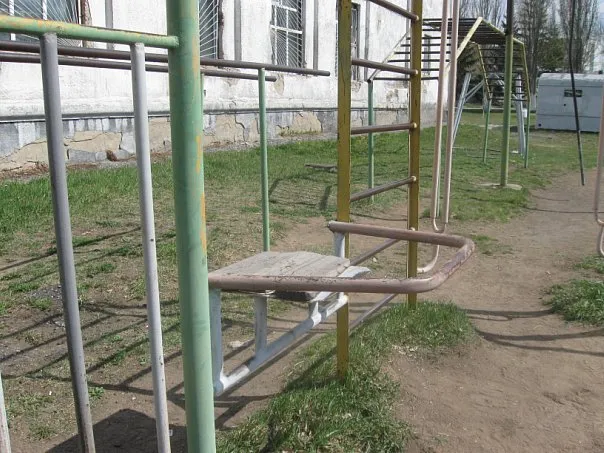 Parallel Gym Bars at Calisthenics Park at Ледовый дворец, Омск – photo 7 of 9