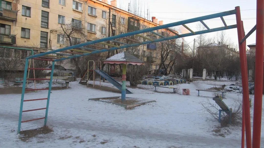 Monkey bar presso Calisthenics Park at Новобульварная улица, Чита – foto 2 di 3