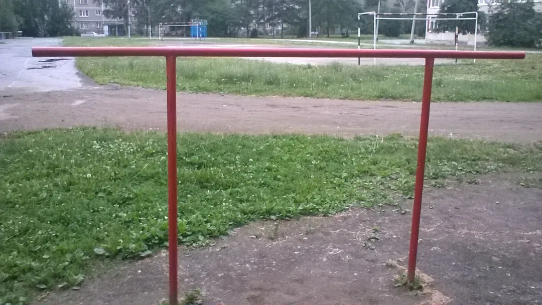 Parallel Gym Bars at Calisthenics Park at Ольховская улица, Екатеринбург – photo 2 of 4