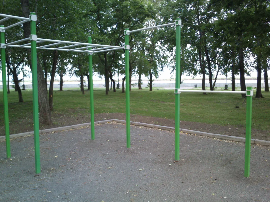 Monkey bar presso Outdoor Gym in Казачка, Хабаровск – foto 8 di 8