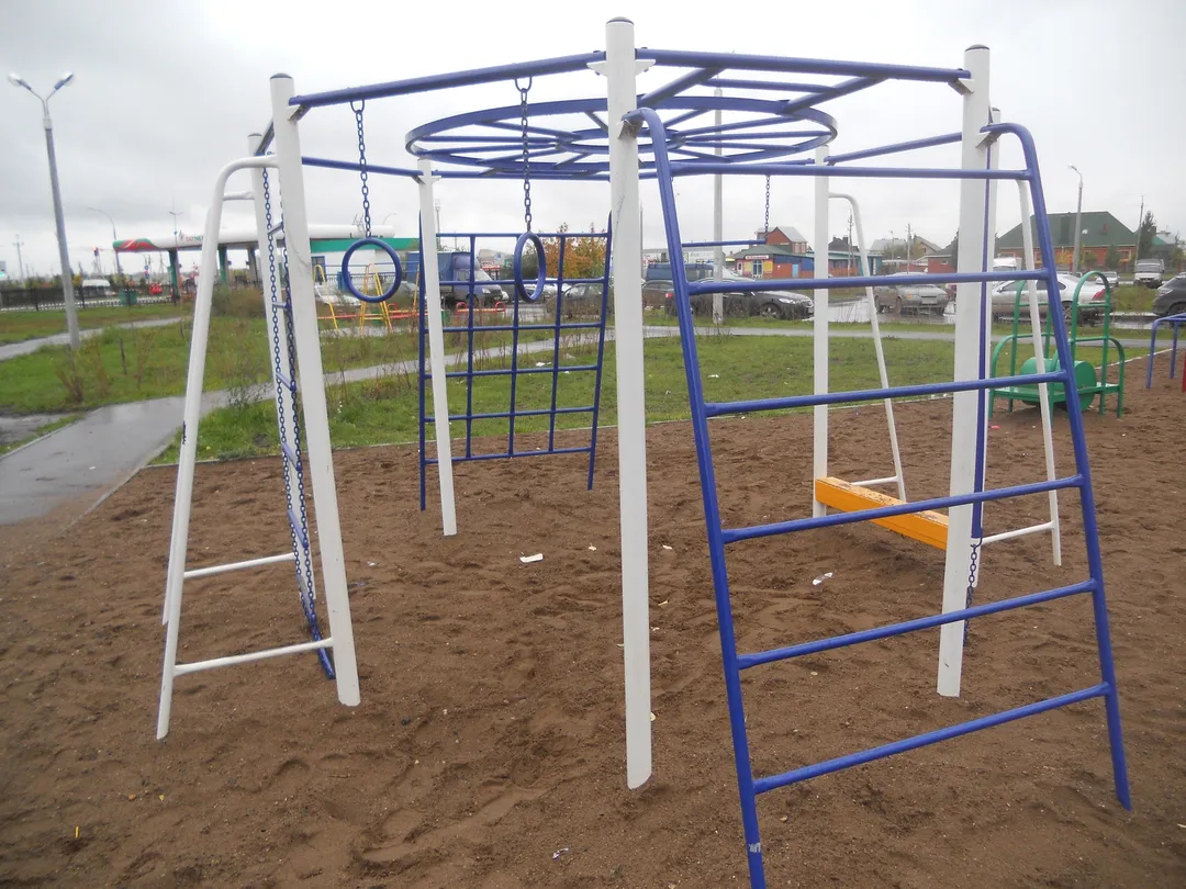 Spalliera presso Outdoor Gym in ЗЯБ, Набережные Челны #wp2244 – foto 4 di 7