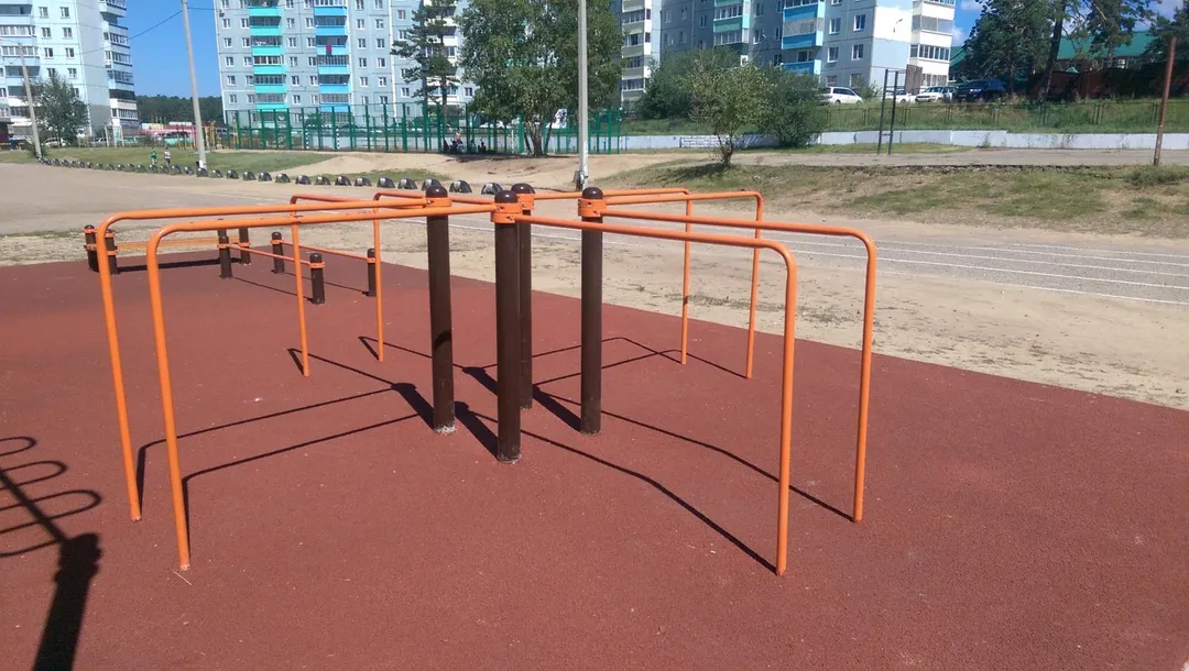 Parallele basse presso Outdoor Gym in Центральный район, Чита #wp2248 – foto 3 di 6