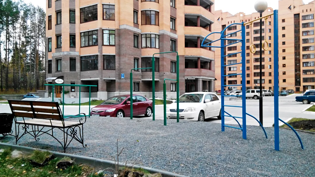 Bare paralele la Calisthenics Park at проспект Академика Коптюга, городской округ Новосибирск – fotografia 2 din 2