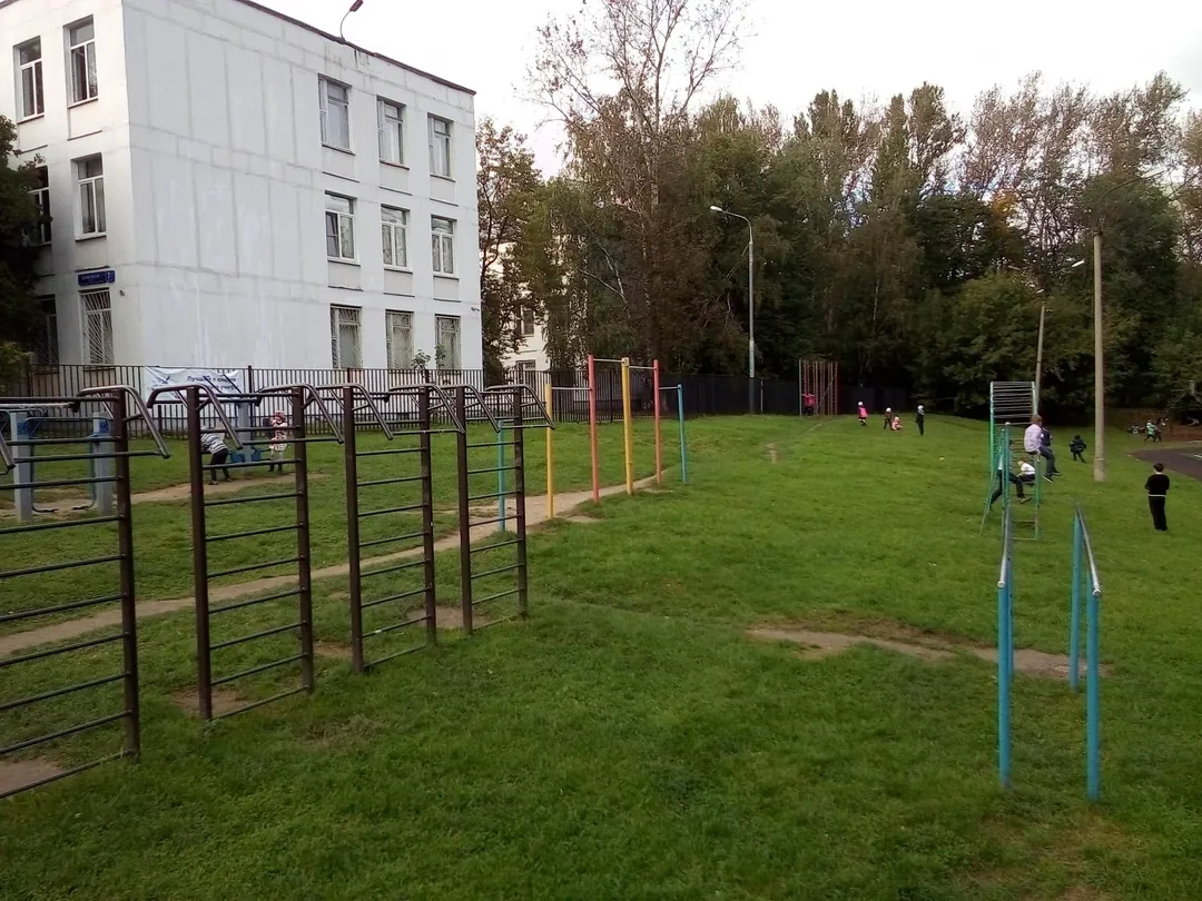 Hangelstange bei Calisthenics Park at Вяземская улица, Москва #wp2276 – Foto 3 von 3
