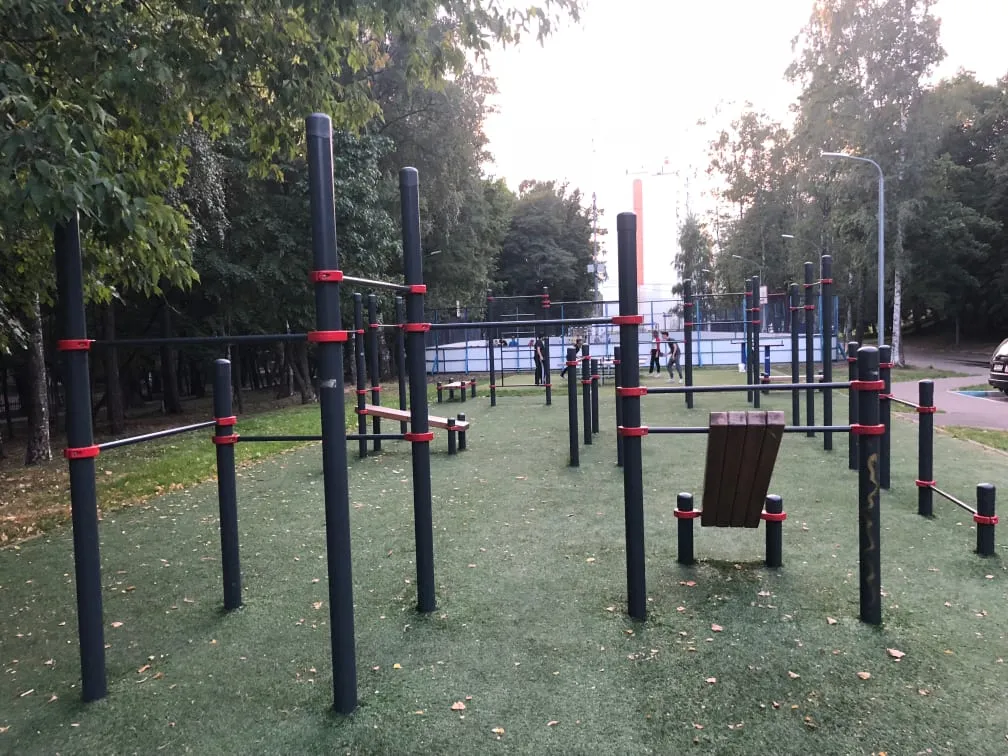Турнік на майданчику Calisthenics Park at улица Обручева, Москва – фото 1 з 1
