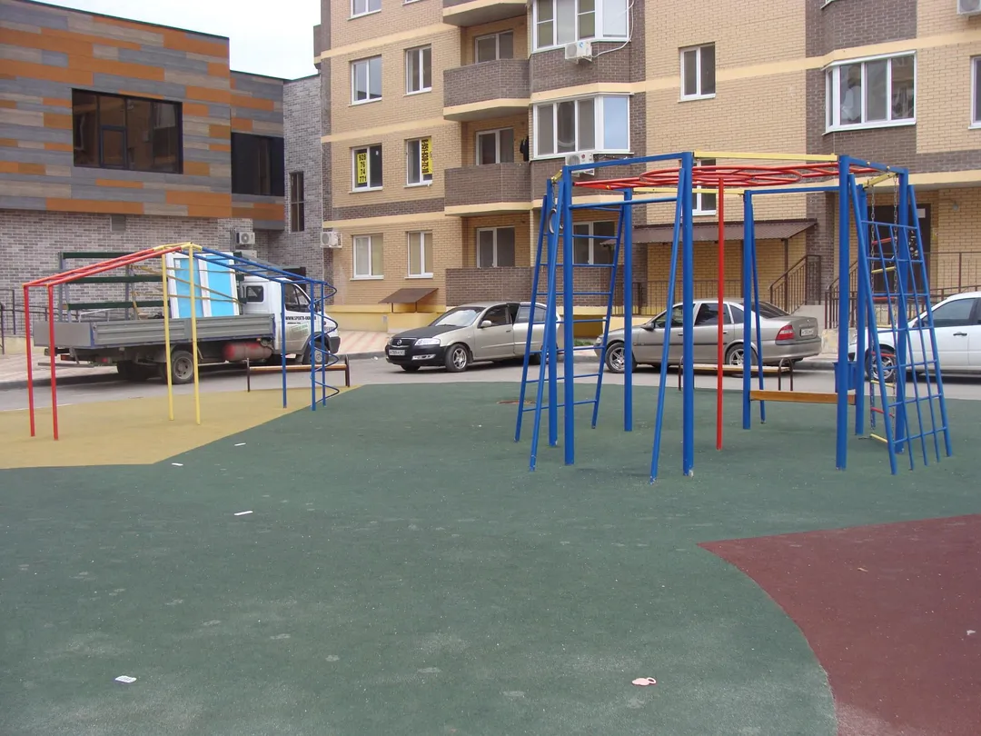 Barra de Dominadas en Calisthenics Park at улица Тружеников, Ростов-на-Дону – foto 5 de 5
