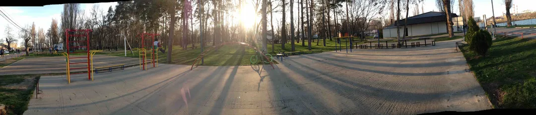 Espalderas en Calisthenics Park at Трамвайная улица, Краснодар – foto 3 de 3