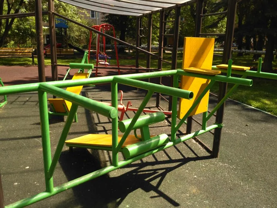 Monkey Bars at Calisthenics Park at 2-я Рейсовая улица, Внуково – photo 3 of 4