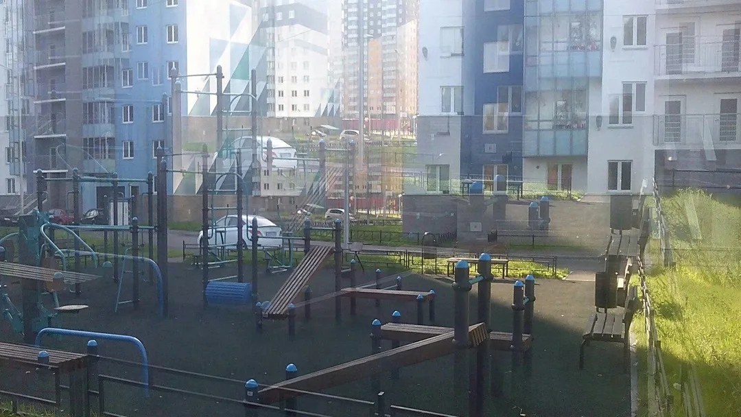Parallele presso Calisthenics Park at Муринская дорога, Санкт-Петербург #wp2379 – foto 2 di 3