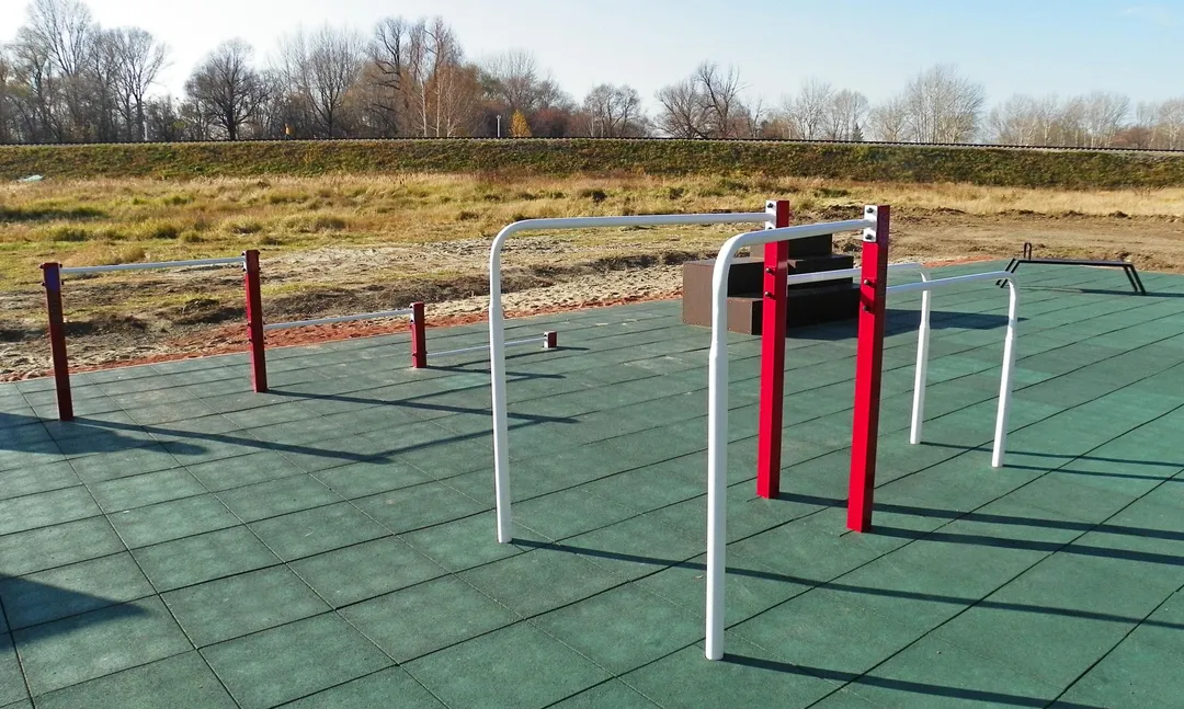 Bară de tracțiuni la Calisthenics Park at улица Обские зори, городской округ Новосибирск – fotografia 9 din 9