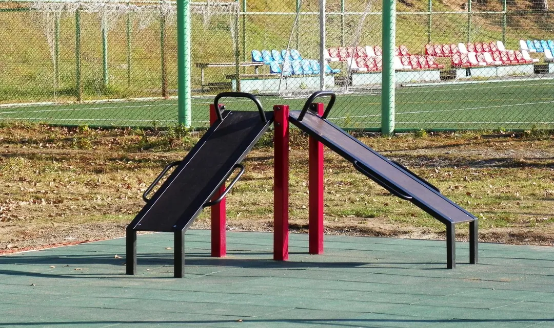Platformă de sărituri la Calisthenics Park at улица Обские зори, городской округ Новосибирск – fotografia 8 din 9