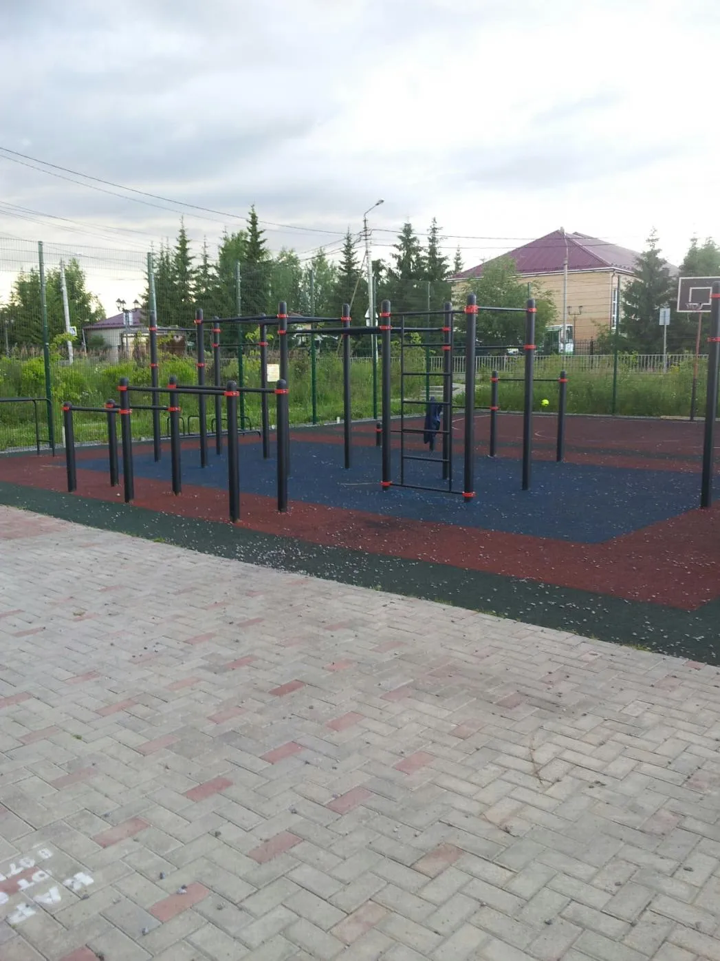 Parallel Gym Bars at Calisthenics Park at Пограничная улица, Сергиев Посад – photo 2 of 3